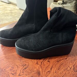 Nine West
Women's Hojo Over the Knee Platform Boots